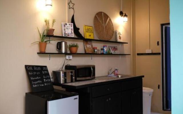 Ragamuffin Hostel & Coffee Bar