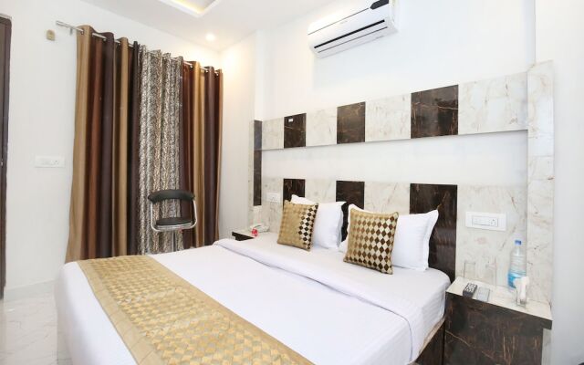 OYO 12258 Royal Residency