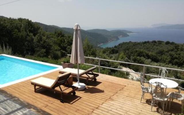 Luxury villa in Kechria