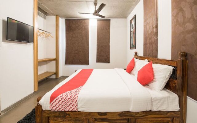 Capital O 15942 Anting Villa Hotel