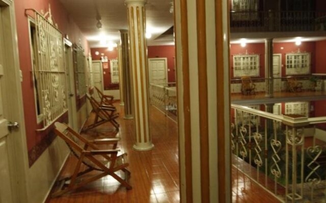 Hotel Colonial
