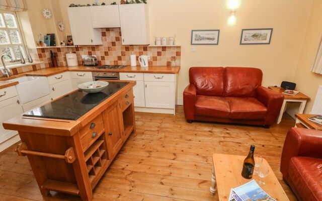 Foxes Den, St. Austell