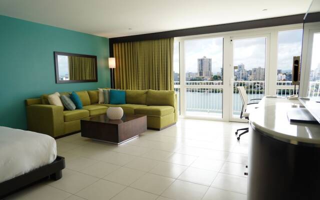 San Juan Condado Plaza, Curio Collection by Hilton