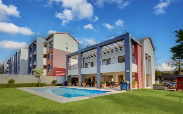 Stunning 2 bed Apartment Near Monte Casino