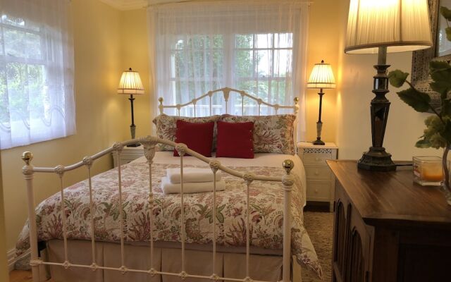 Brentwood Cottage