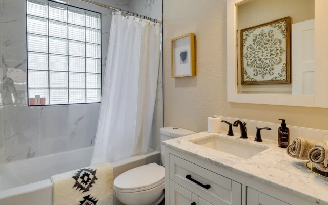 Near Downtown: Spacious Casper Getaway w/ Deck