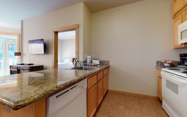 Sunstone 308 Ski-in Ski-out, Great Complex Amenities, Mountain Views by Redawning