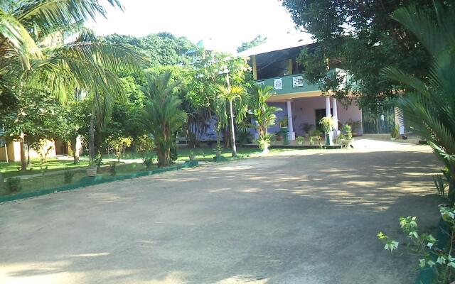 Tharindu Guest House