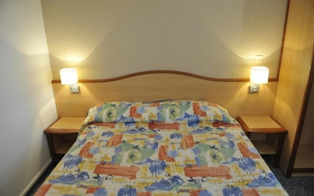 Brit Hotel Essentiel Millau