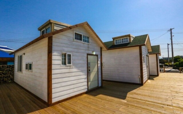 Jeju Woljeong Cello House Pension