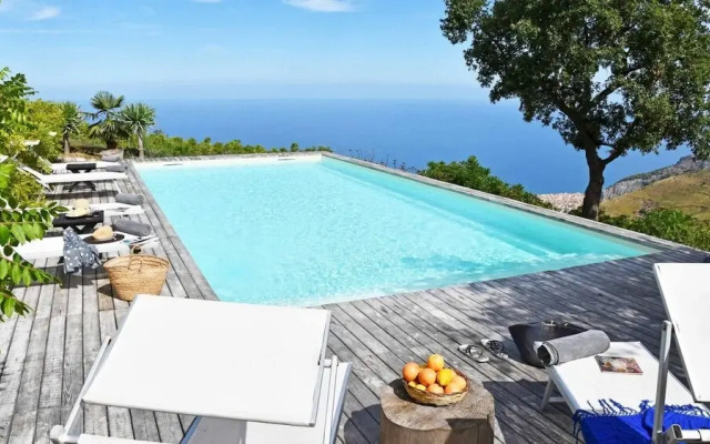 Villa Palomina 8 in Cefal