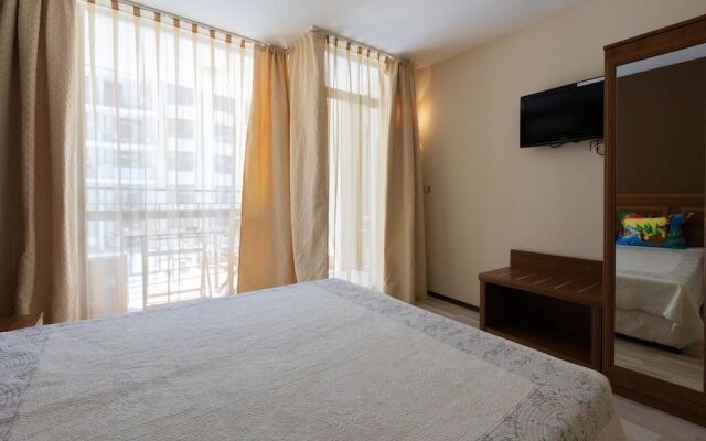 Two Bedroom Apartment with Kitchen & Balcony