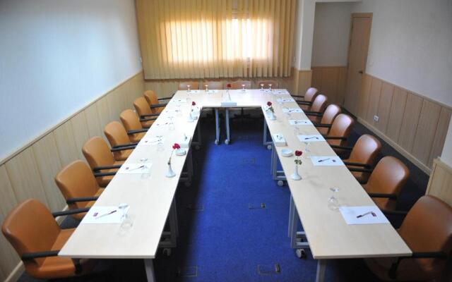 Mercure Ismailia Forsan Island Hotel