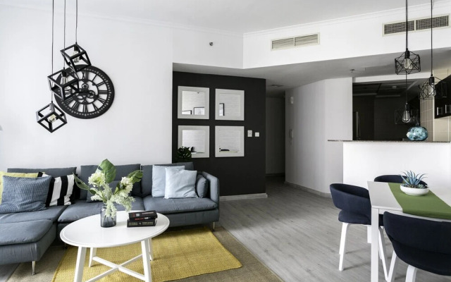 Torch Tower by One Perfect Stay