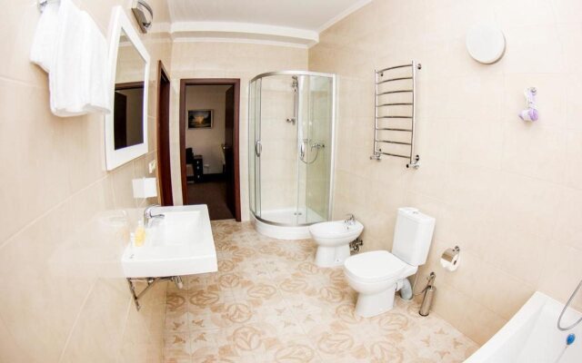 Hotel 52
