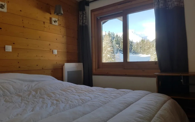 Mountain View Apartment in Doucy