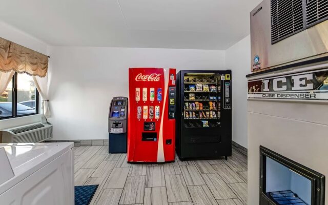 Quality Inn Merriam - Kansas City