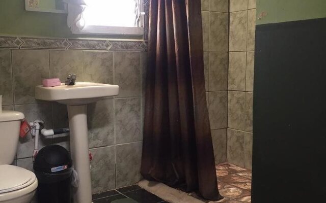 Mi Casa Tica Backpacker