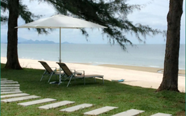 Greenseaviewresort Bangsaphan