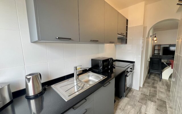 Albufeira Central 10 by Homing