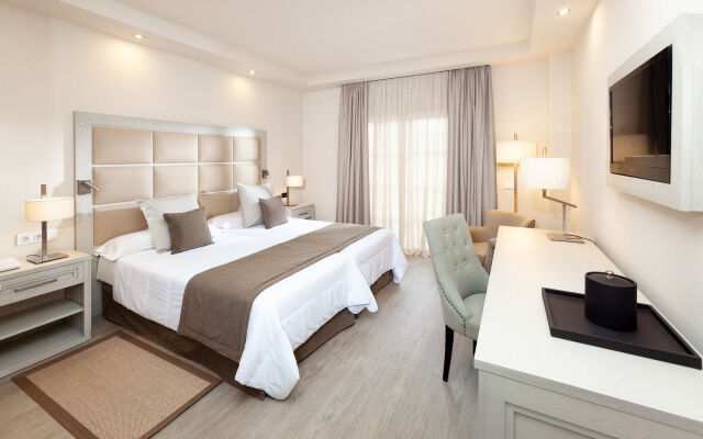 Hotel Riu Garoé