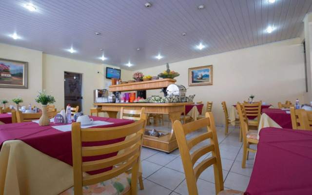 Requint Hotel