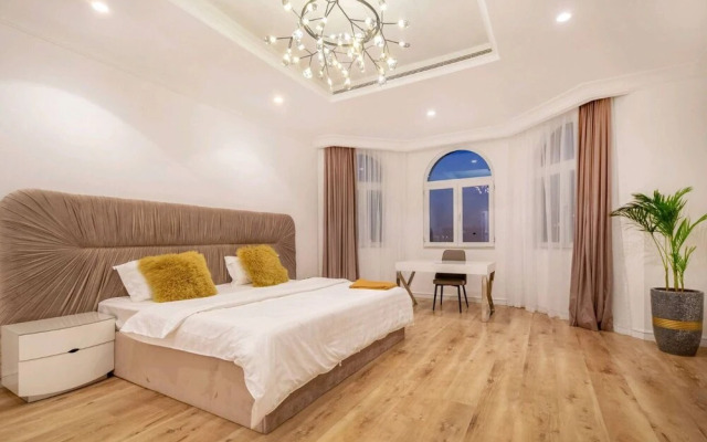 Amazing 5 Bedroom Villa With Private Pool