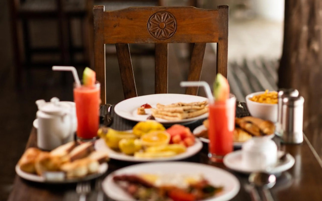 Hakuna Majiwe Beach Lodge
