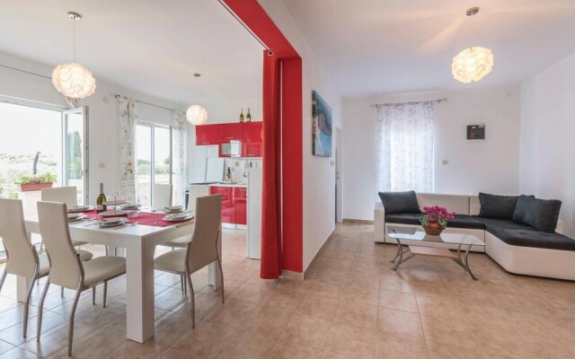Nice Home in Sisan With Wifi and 3 Bedrooms