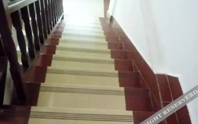 Rongfeng Hotel
