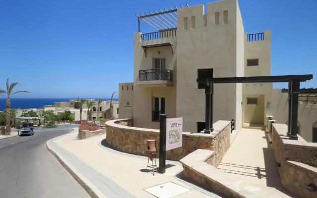 Azzurra two-Bedroom Apartment at Sahl Hasheesh