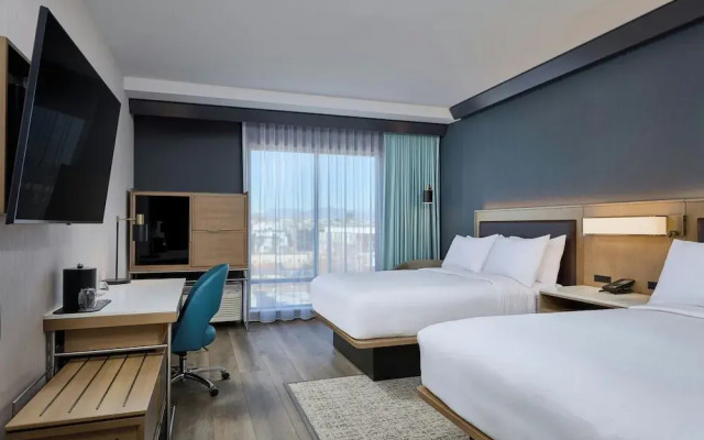 Courtyard by Marriott Denver Downtown Stadium Area