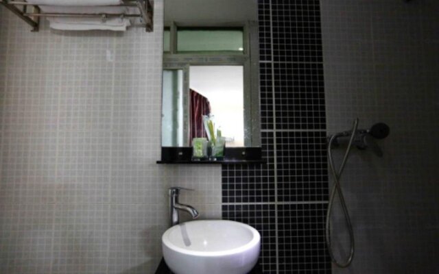 Mianyang Santai Nanhe Business Inn