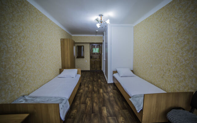 Economy Hotel Zhyger