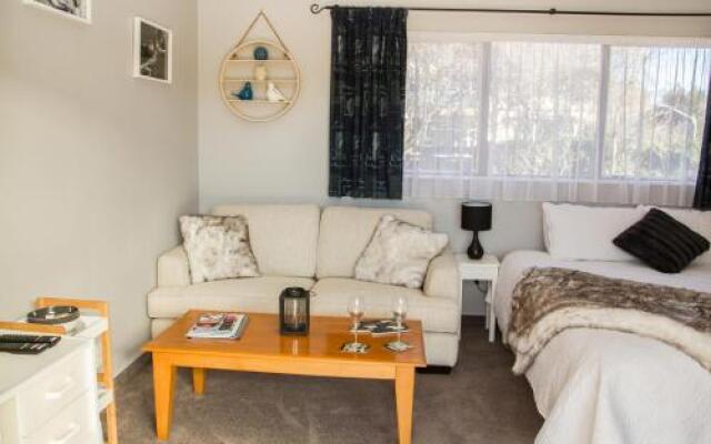 Martinborough Experience Accommodation Bed & Breakfast