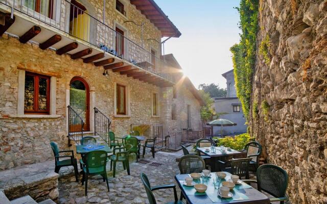 Holiday Home In Toscolano With Parking Space