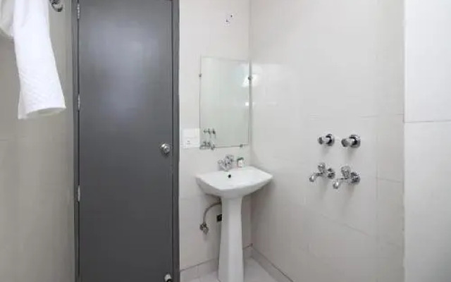OYO Flagship 589 Dwarka