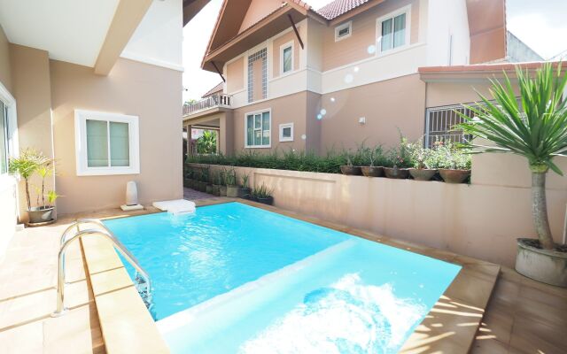 Lana Pool Villa