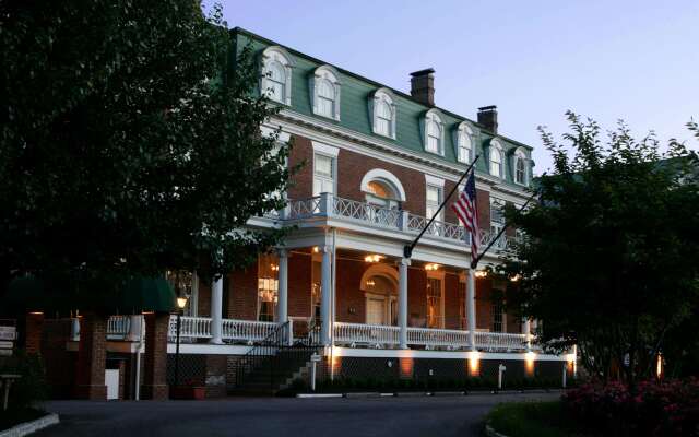 The Martha Washington Inn And Spa