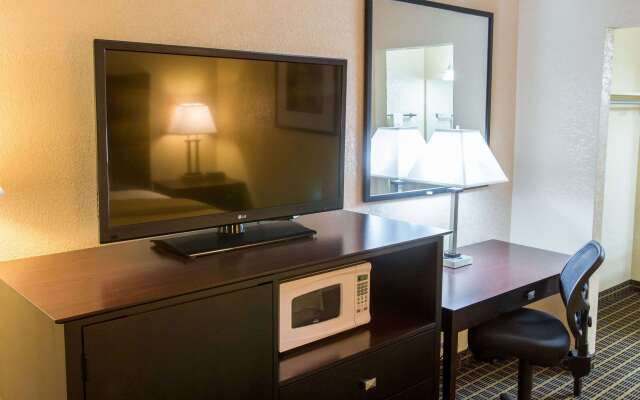 Quality Inn & Suites Big Rapids