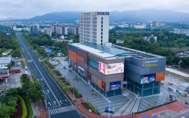 Atour Hotel of Zhuhai Tangjiawan University Town GT Plaza