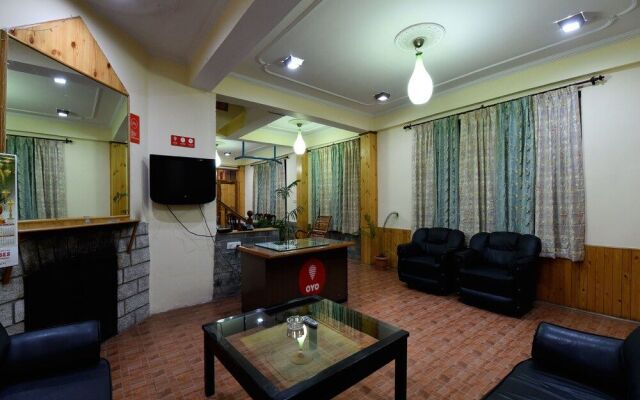 OYO 14150 Celebriti Suites