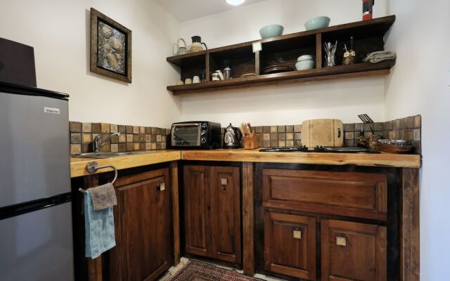 Owl's Nest Suites