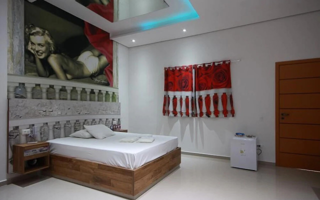 Liverpool Hotel & Motel