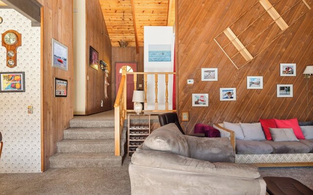 Blue Jay Chalet Unit#5