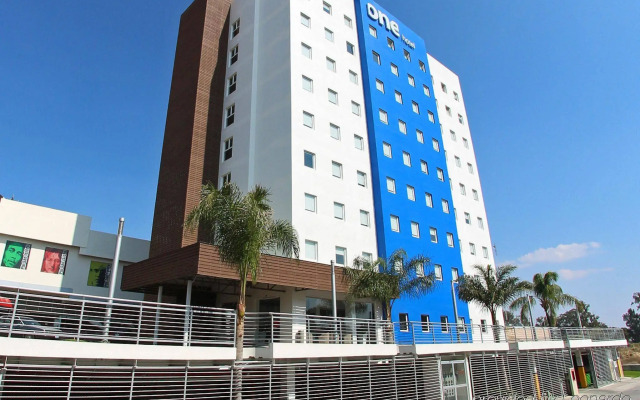 One Guadalajara Periferico Norte