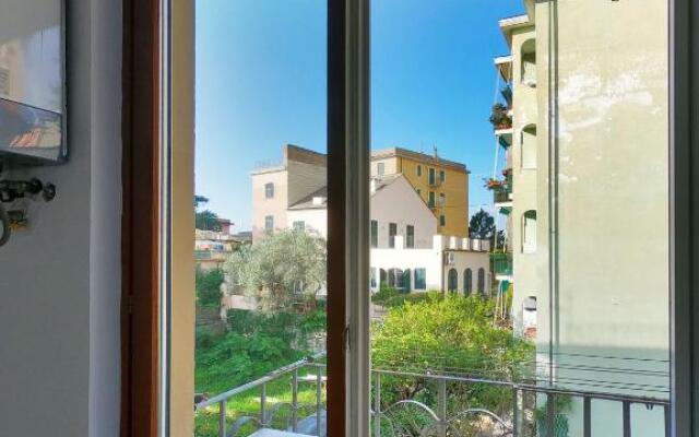 DeGeneys54(vicino Gaslini zona Quarto)