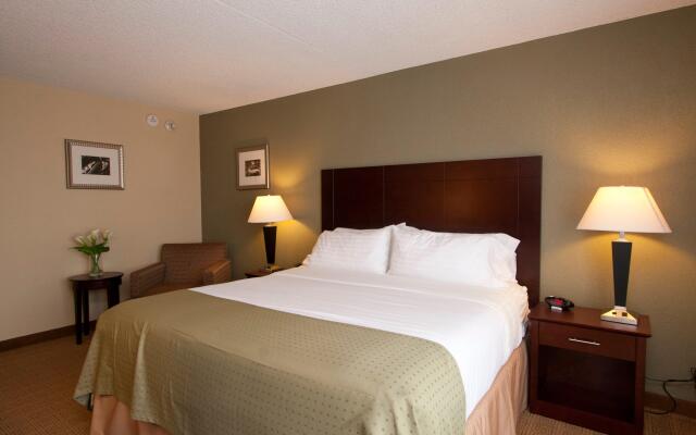 Holiday Inn South Plainfield-Piscataway, an IHG Hotel