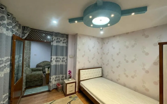 Dzambala Apartment