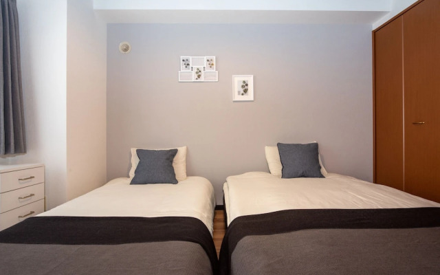 Sun court Minami 4-jo 303